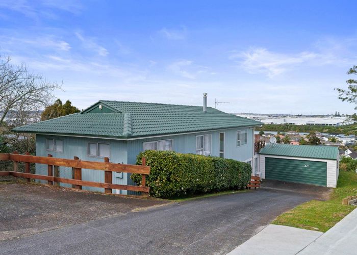  at 40 Ellesmere Crescent, Pakuranga Heights, Manukau City, Auckland