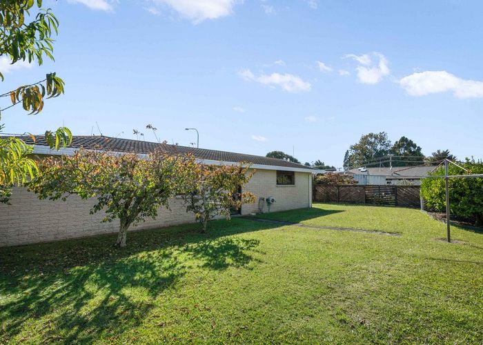  at 81 Beach Road, Katikati