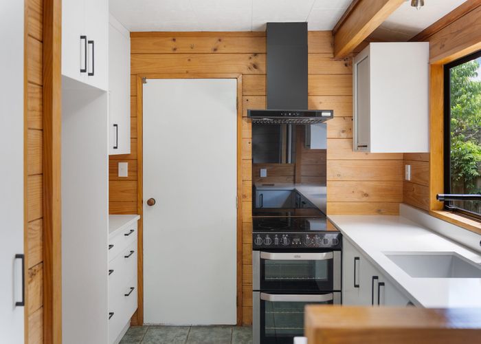  at 30 Calluna Crescent, Totara Heights, Manukau City, Auckland