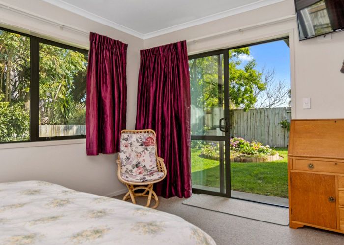  at 27 Tatahi Cove, Papamoa Beach, Papamoa