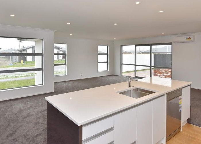  at 32 Te Whenu Crescent, Marshland, Christchurch