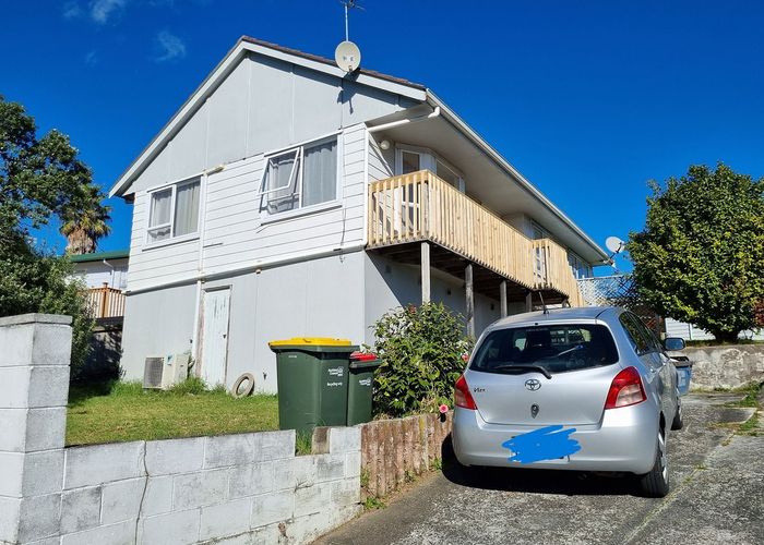  at 24 Moncrieff Avenue, Clendon Park, Auckland