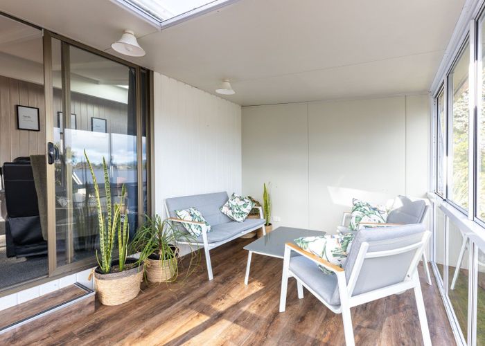  at 21 Cumberland Street, Merrilands, New Plymouth