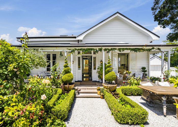  at 37 Bell Road, Remuera, Auckland
