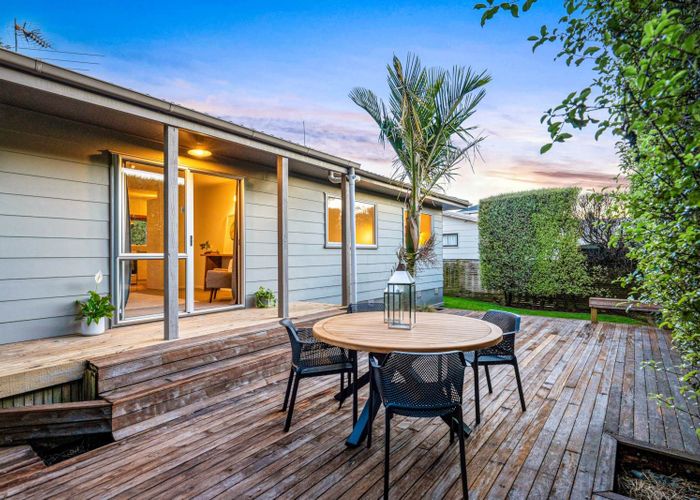  at 2/56 Waipani Road, Te Atatu Peninsula, Waitakere City, Auckland