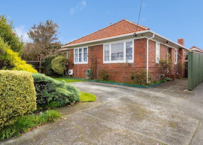  at 1/31 Nile Street, Waterloo, Lower Hutt