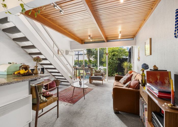  at 4/43 Fendalton Road, Fendalton, Christchurch