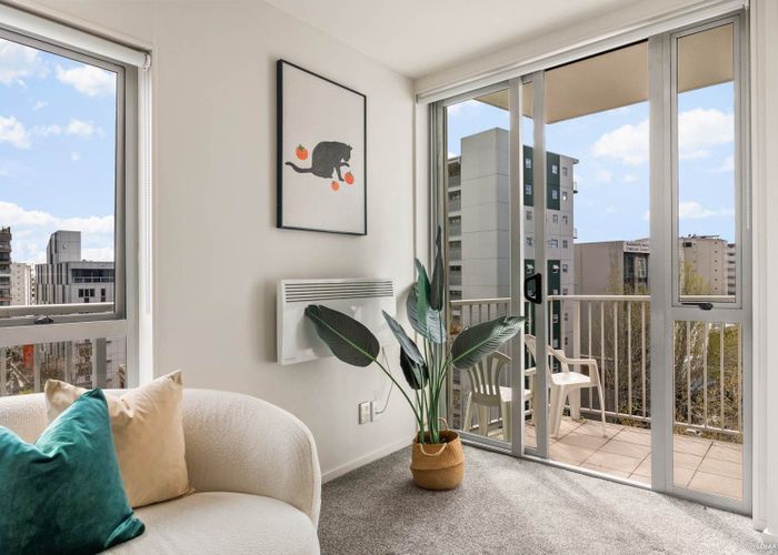  at 6J/208 Hobson Street, City Centre, Auckland City, Auckland