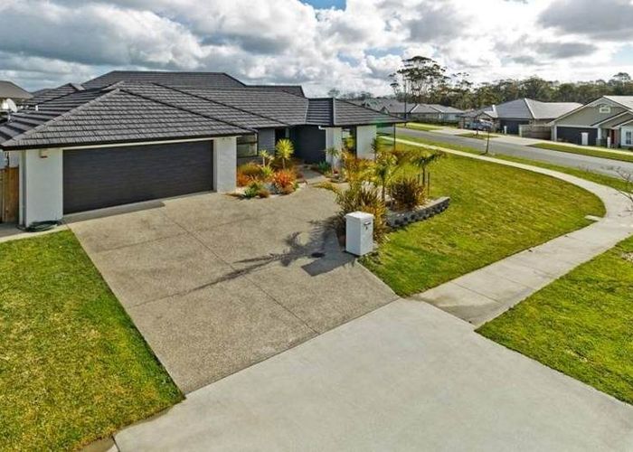  at 2 Steamer Road, Silverdale, Rodney, Auckland