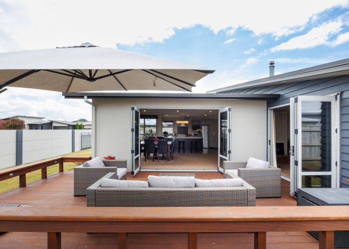  at 46 Rosalie Terrace, Kelvin Grove, Palmerston North