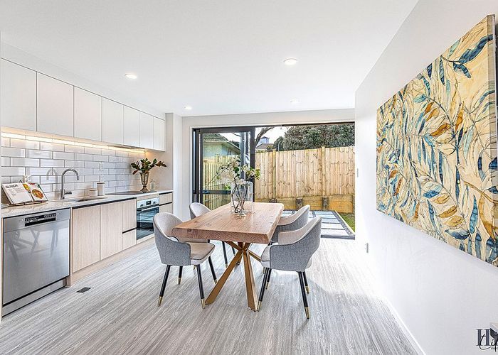  at 42B Farringdon Street, Glen Innes, Auckland