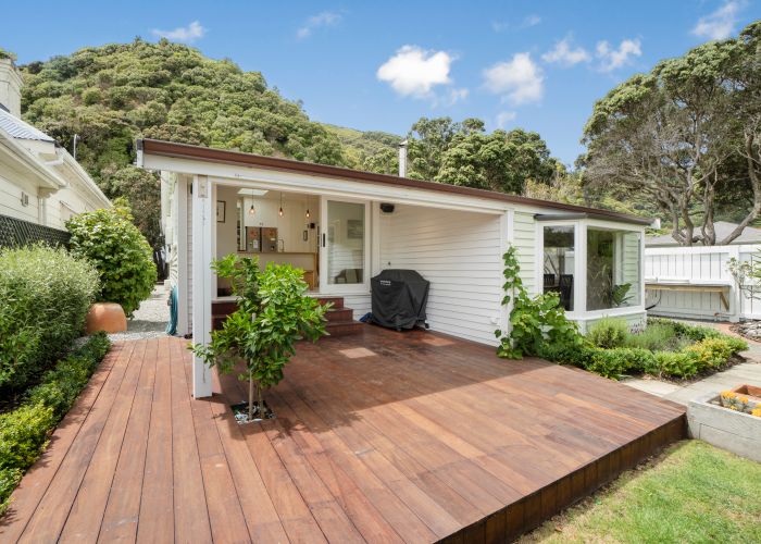  at 242 Muritai Road, Eastbourne, Lower Hutt