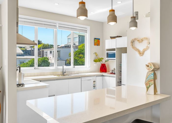  at 60 The Parade, Paekakariki, Kapiti Coast, Wellington