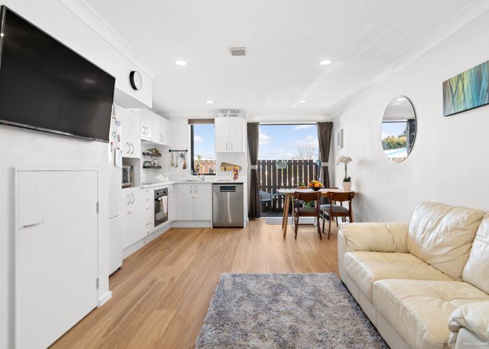  at 46/51 Ireland Road, Panmure, Auckland