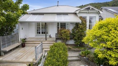  at 87 Standen Street, Karori, Wellington