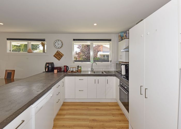  at 2A Curzon Place, Parklands, Christchurch