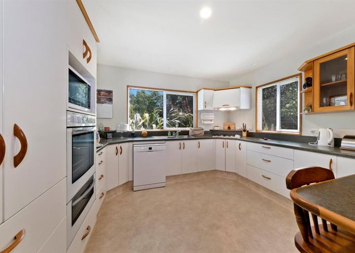  at 138 Ridge Road, Christchurch