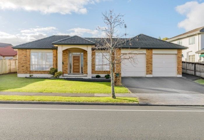  at 32 Hugh Green Drive, Pinehill, North Shore City, Auckland