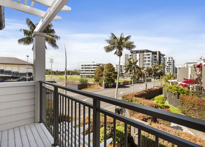 at 218/16 Greenlane West, Epsom, Auckland City, Auckland