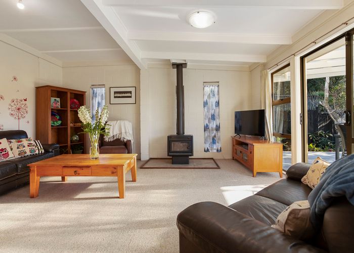  at 38 Moore Street, Hillcrest, Auckland