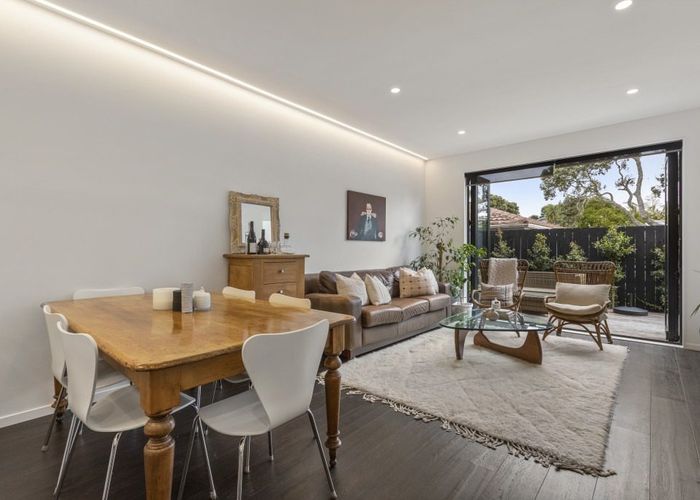  at 18D St Michaels Avenue, Point Chevalier, Auckland City, Auckland