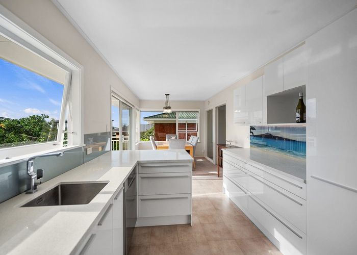  at 32 Galaxy Drive, Mairangi Bay, North Shore City, Auckland