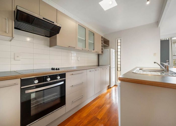  at 2/46 Thatcher Street, Mission Bay, Auckland City, Auckland