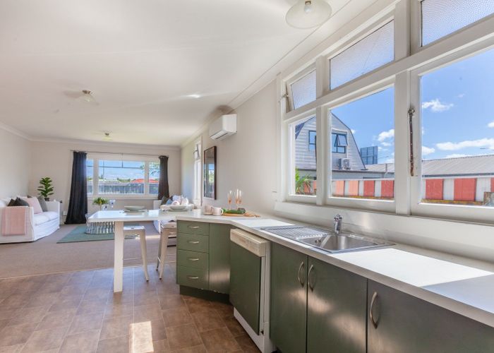  at 106 Meeanee Road, Taradale, Napier