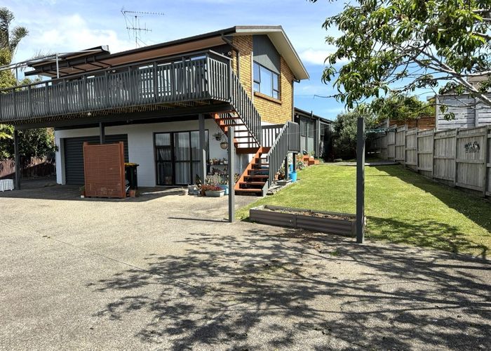  at Olena Avenue, Sunnyhills, Manukau City, Auckland