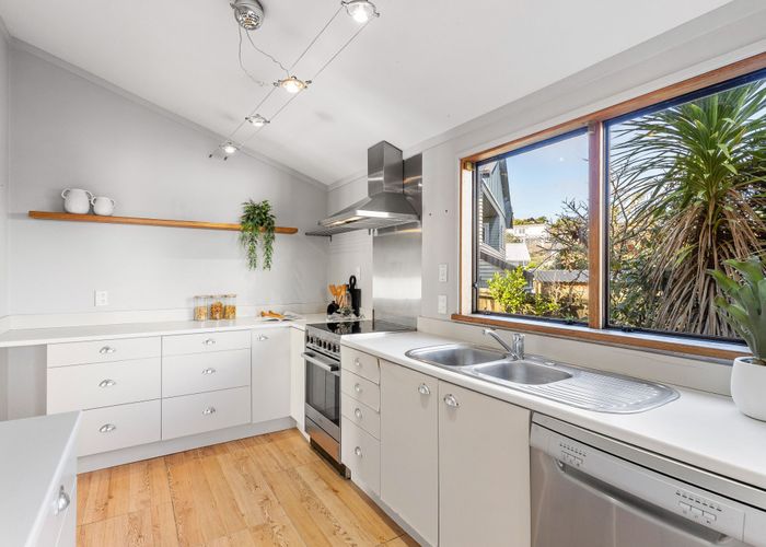  at 4/60 Birkdale Road, Birkdale, North Shore City, Auckland