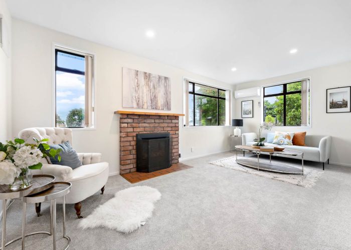  at 1/644 East Coast Road, Pinehill, Auckland