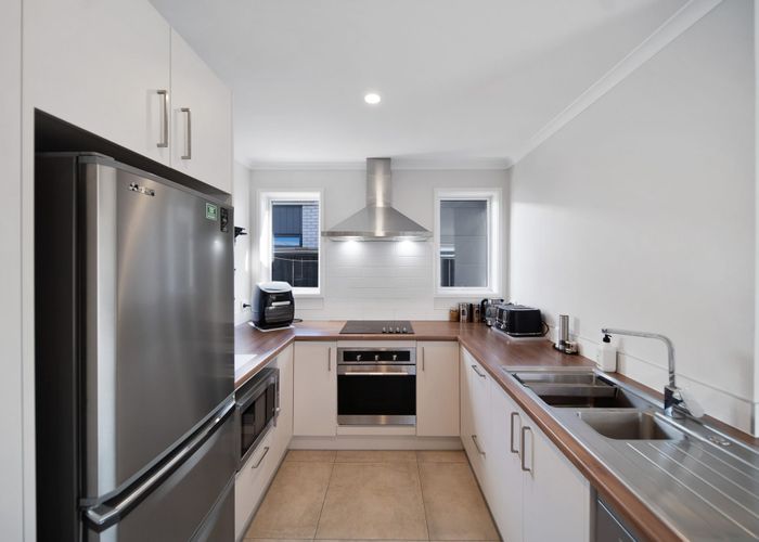  at 8 Roslyn Farm Street, Ramarama, Drury