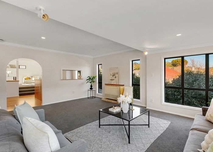  at 40 Hinau Street, Tawa, Wellington