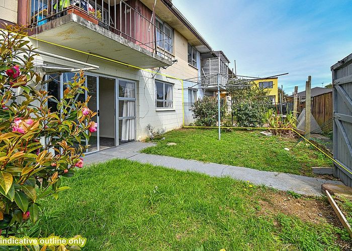  at 8/33 Hutton Street, Otahuhu, Auckland