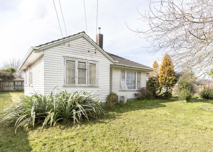  at 23 Pollen Crescent, Melville, Hamilton