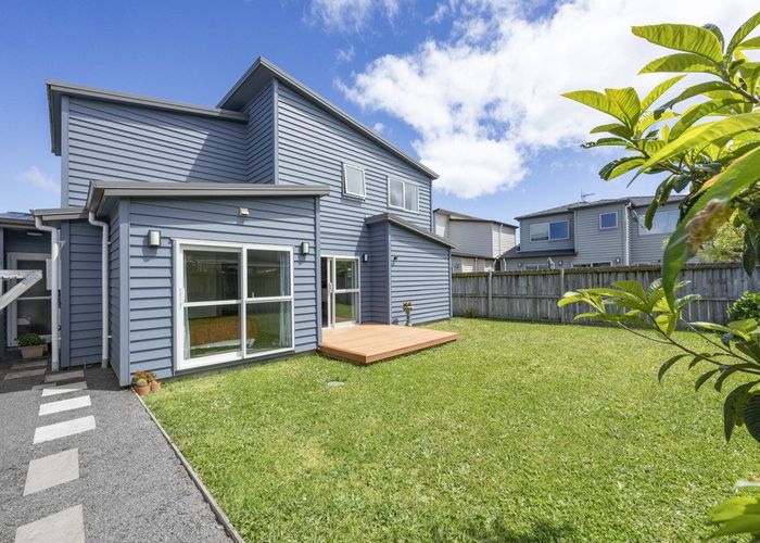  at 8 Karetai Crescent, Favona, Auckland