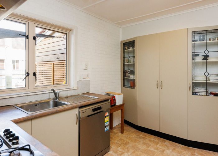  at 172 Park Road, West End, Palmerston North