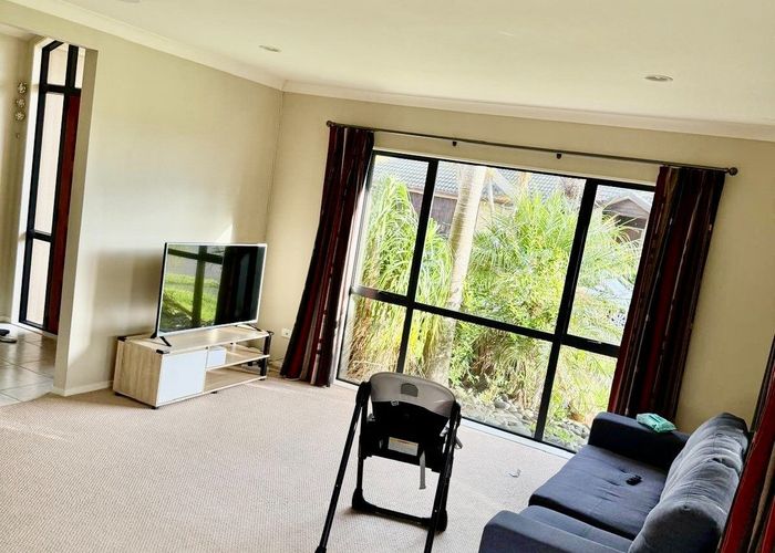  at 2 Alvre Place, Flat Bush, Manukau City, Auckland