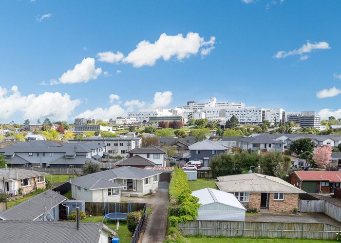  at 41 Normandy Avenue, Melville, Hamilton