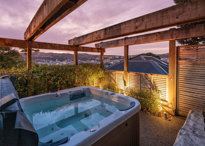  at 60 Hawker Street, Mount Victoria, Wellington, Wellington