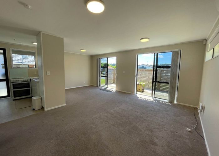  at 6/2 John Bracken Way, Beach Haven, North Shore City, Auckland