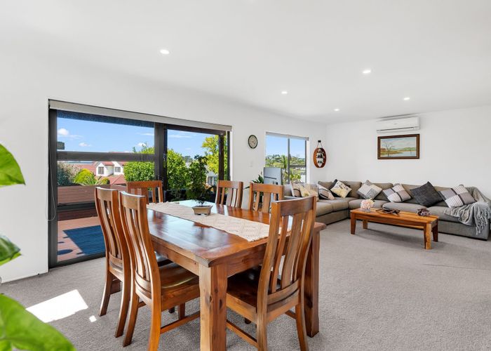  at 1/4 Ceramco Place, Torbay, North Shore City, Auckland