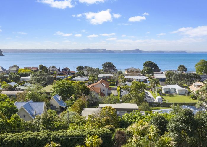  at 11 Beach Road, Manly, Whangaparaoa