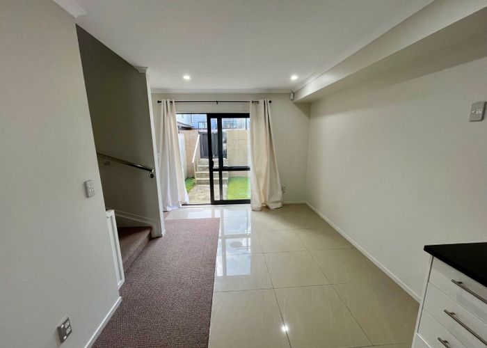  at 5/5 Wallson Crescent, Wiri, Manukau City, Auckland