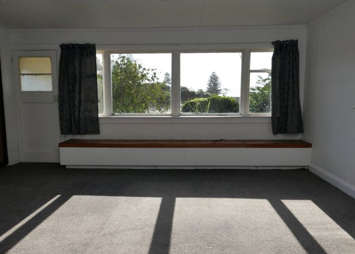  at 15 Beach Road, Paekakariki