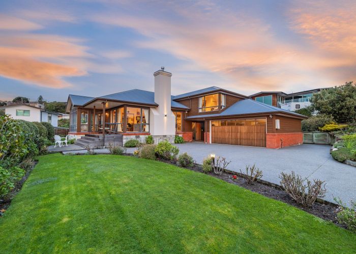  at 43 Cannon Hill Crescent, Mount Pleasant, Christchurch