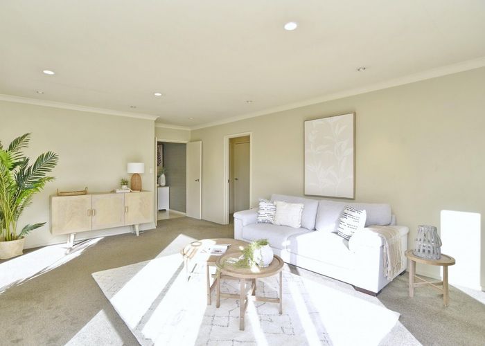  at 8 Ross Place, Northwood, Christchurch