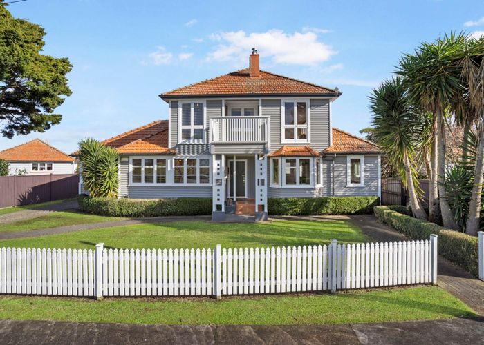  at 4 Village Way, Ardmore, Papakura