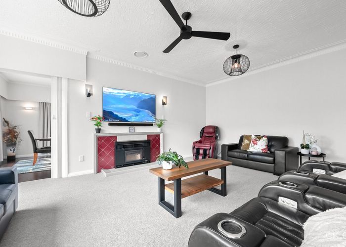  at 465 Stokes Valley Road, Stokes Valley, Lower Hutt, Wellington