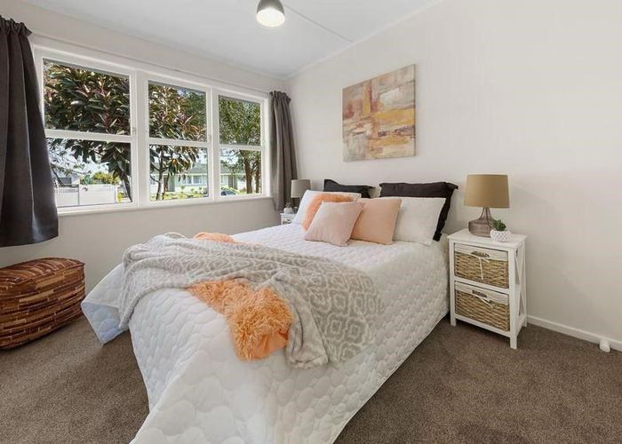  at 3 Corsair Crescent, Mangere, Auckland